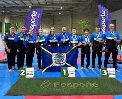 Tubarão brilha no primeiro dia dos Jogos Abertos de Santa Catarina e se destaca no karatê