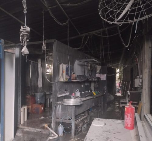 Incêndio em fábrica deixa dois trabalhadores feridos em São José