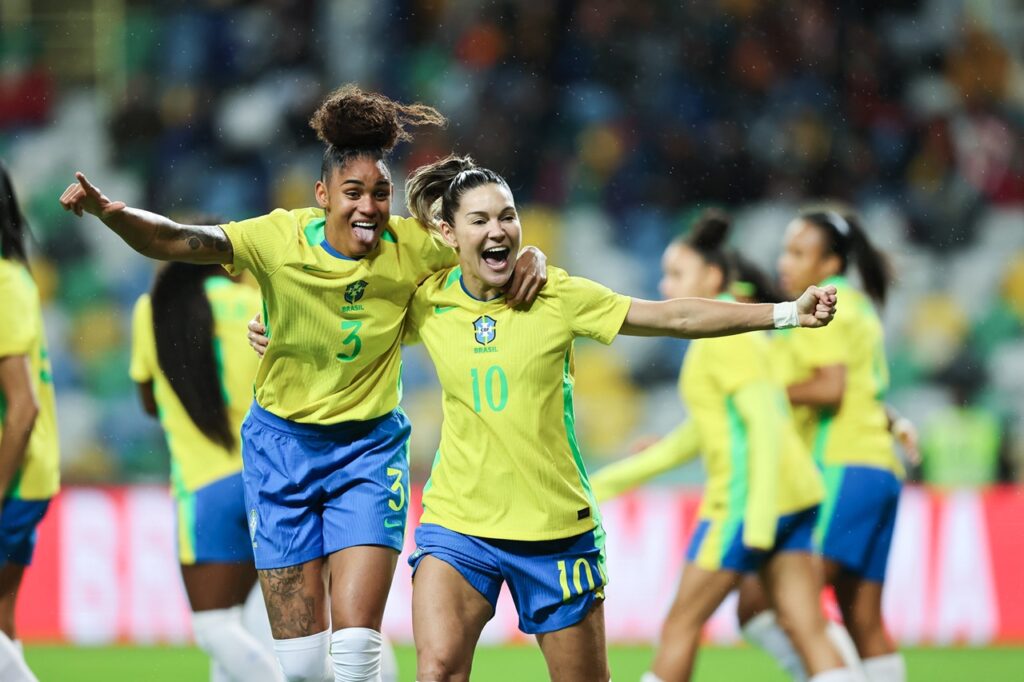 Seleção Brasileira feminina encerra temporada com goleada diante de Portugal