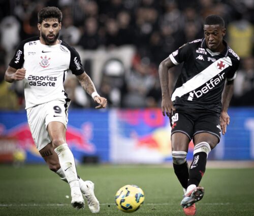 Corinthians supera Vasco e garante tetracampeonato da Copa do Brasil