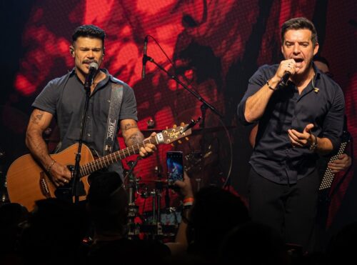 Show nacional gratuito com Marcos e Belutti marca aniversário de Balneário Arroio do Silva