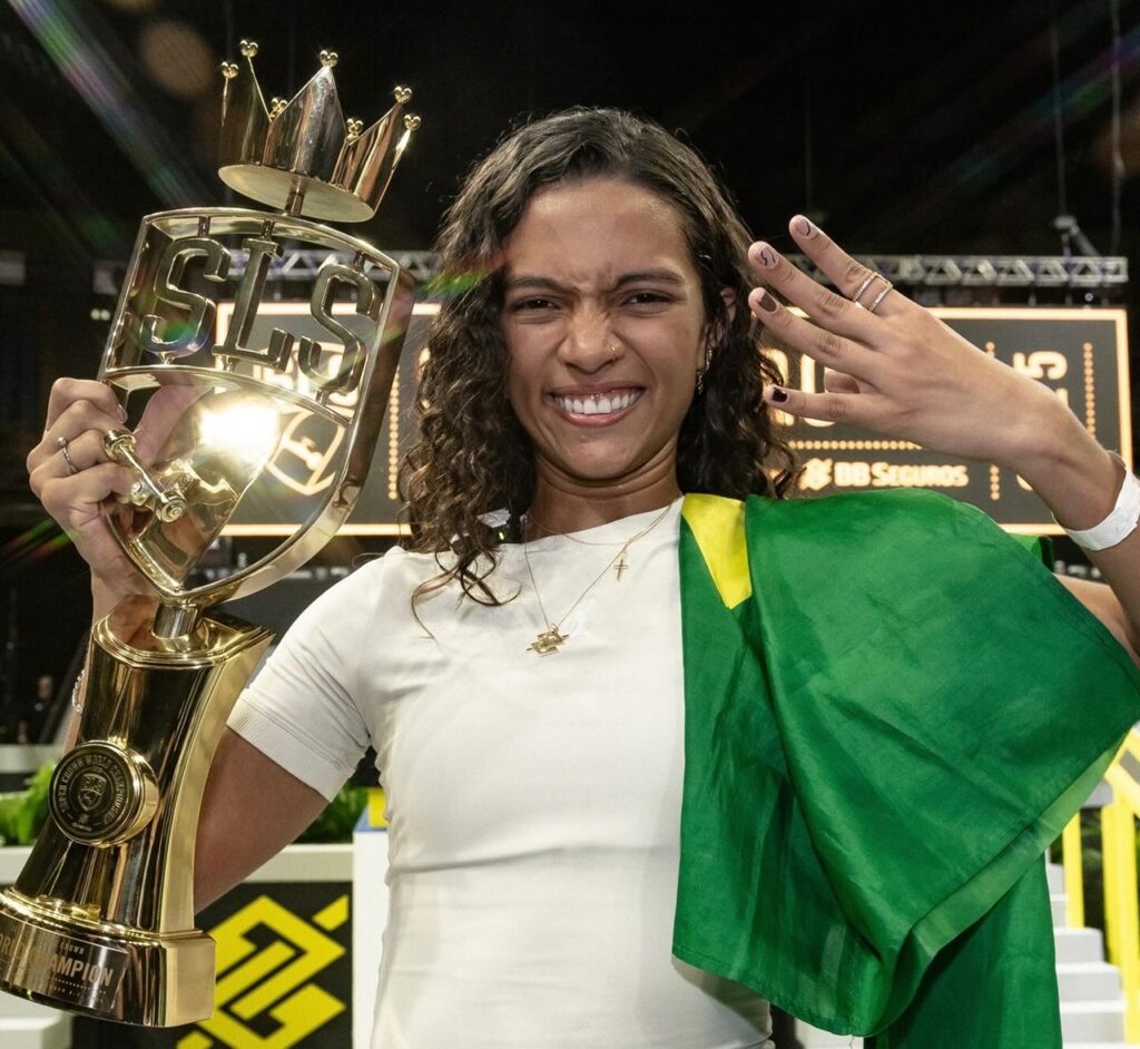 Rayssa Leal fatura o tetracampeonato do Supercrown em São Paulo