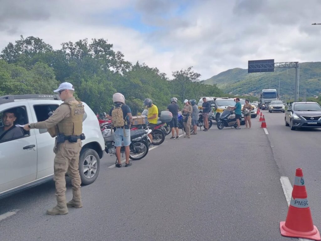 Policiamento é reforçado neste fim de ano em rodovias estaduais da Capital e regiões litorâneas de SC