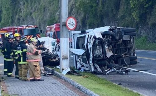 Acidente com quatro veículos deixa três mortos na BR-470, em Apiúna