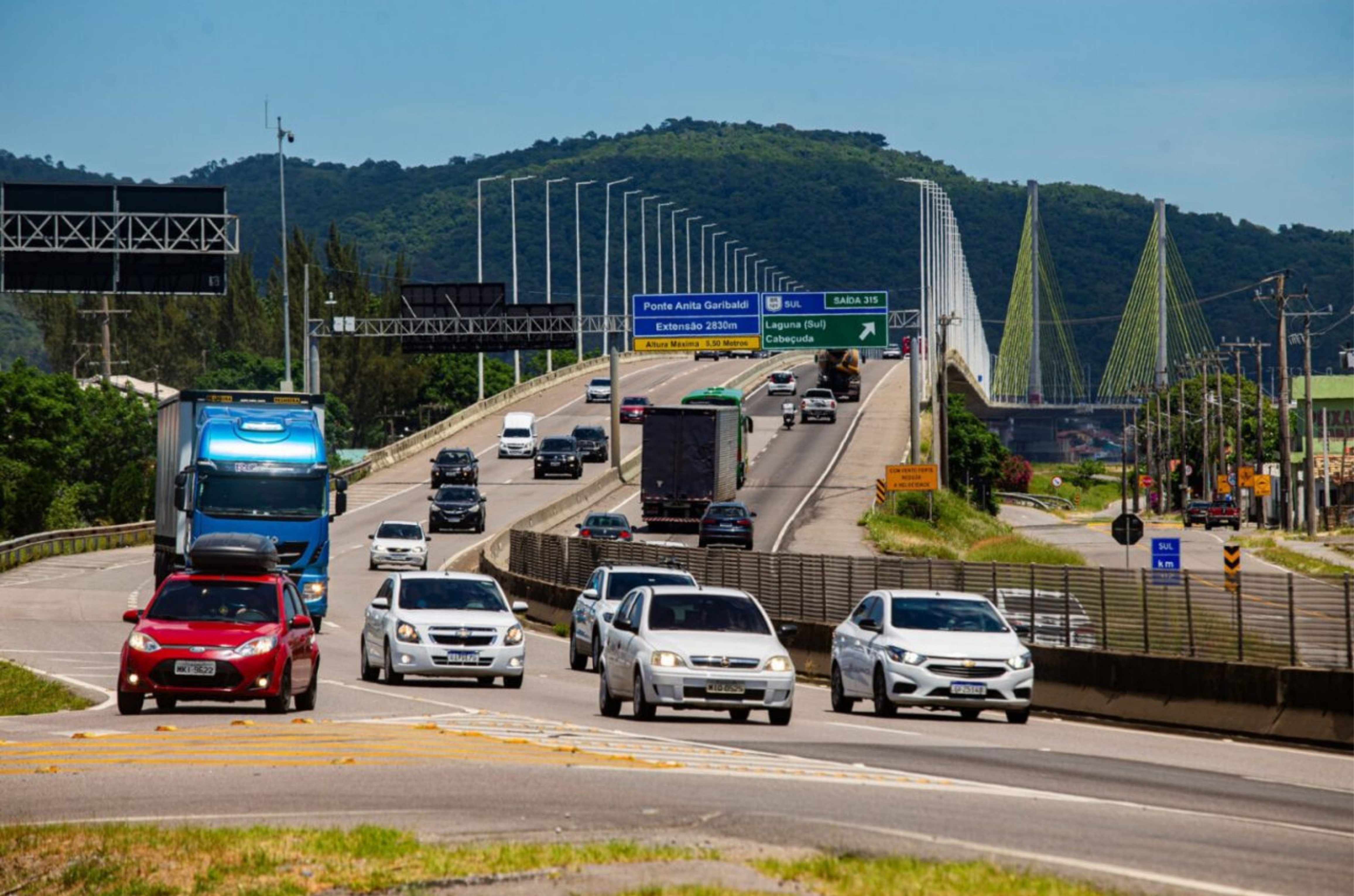 BR-101 Sul deve receber mais de 3,3 milhões de veículos no fim de ano