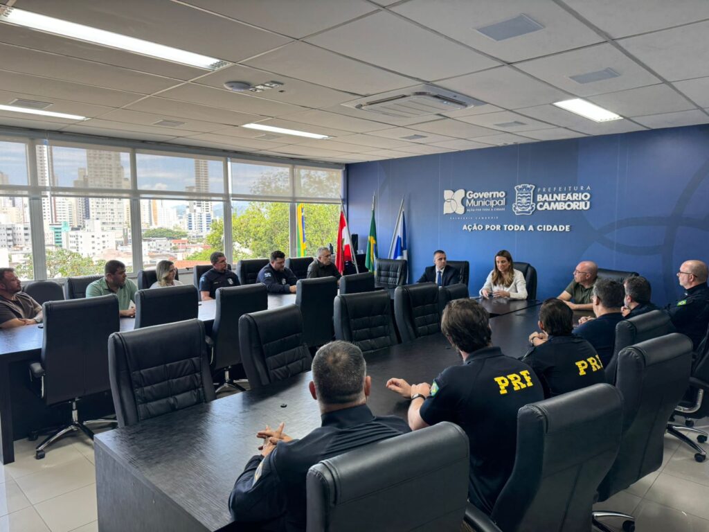 Balneário Camboriú formaliza força integrada para atender ocorrências nas marginais da BR-101