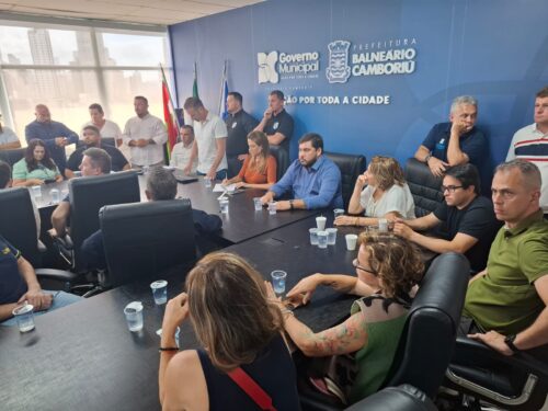 Balneário Camboriú vai restringir circulação de ônibus de turismo no centro