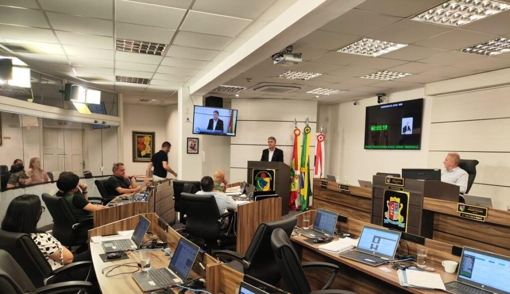 Câmara de São José aprova orçamento de R$ 1,7 bilhão e planejamento até 2029