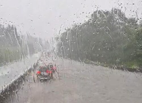 Chuvas bloqueiam totalmente o Contorno de Florianópolis no sentido Sul