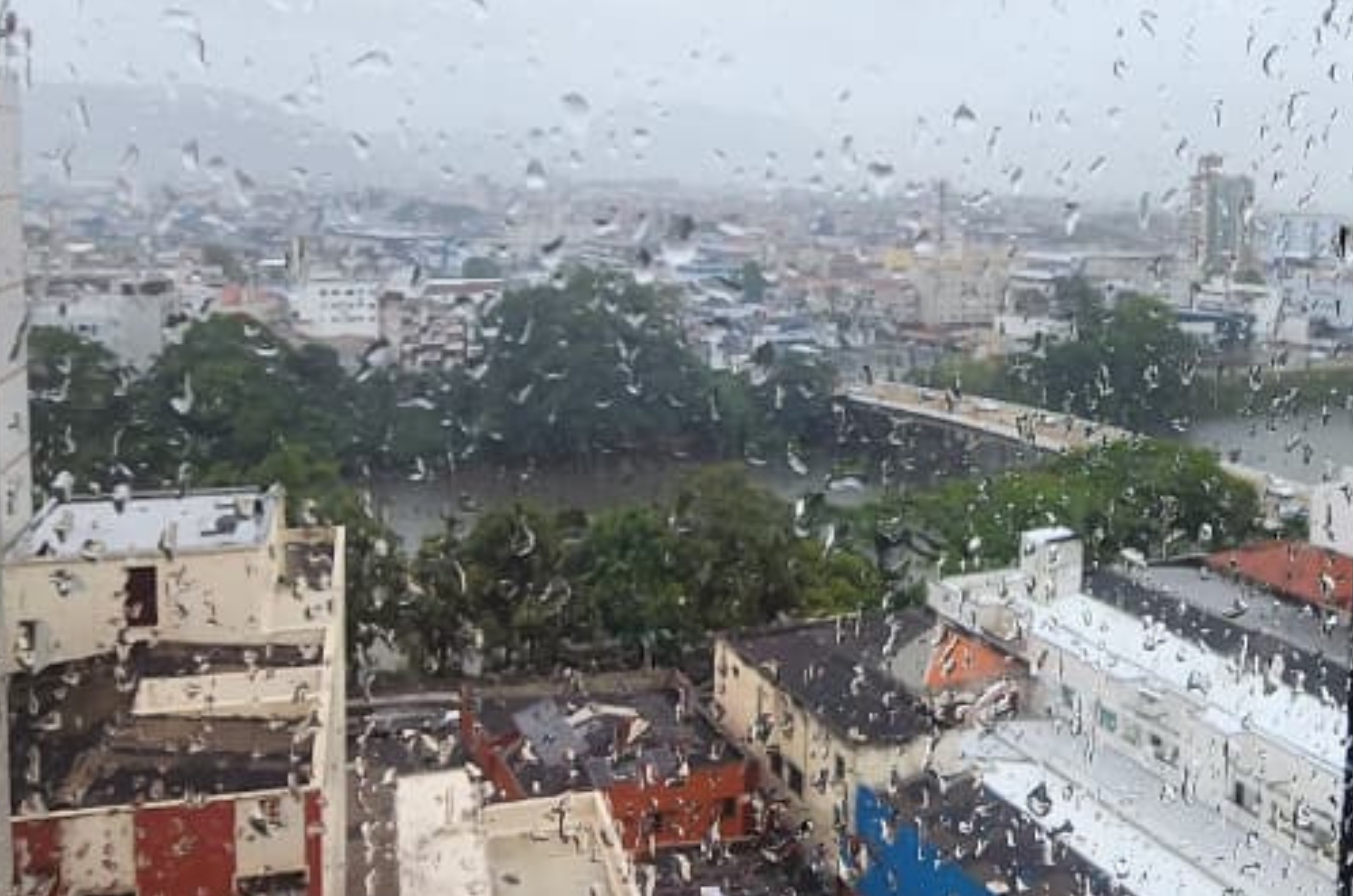 Ciclone extratropical provoca instabilidade e chuva intensa em Santa Catarina