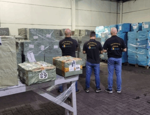 Anatel e Receita apreendem quase 500 mil produtos irregulares no Porto de Imbituba