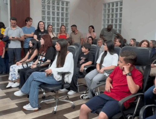 Projeto Educação em Primeiro Lugar premia alunos da rede municipal de Tubarão