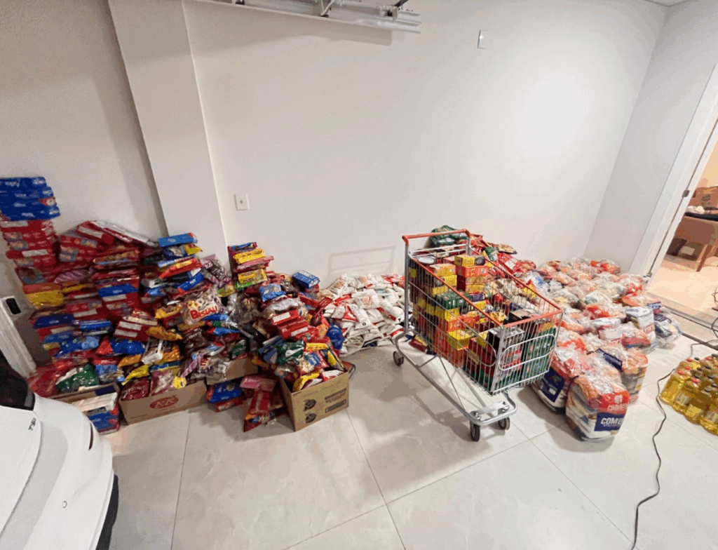 Jovens de Tubarão promovem ação solidária de Natal para famílias em vulnerabilidade