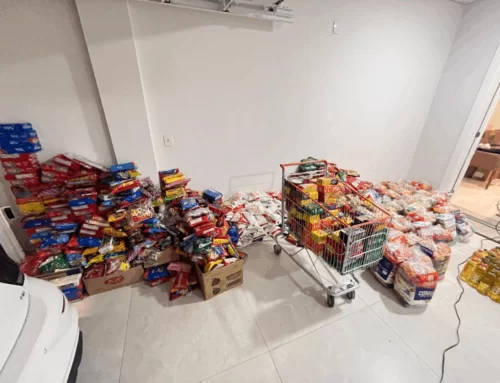 Jovens de Tubarão promovem ação solidária de Natal para famílias em vulnerabilidade