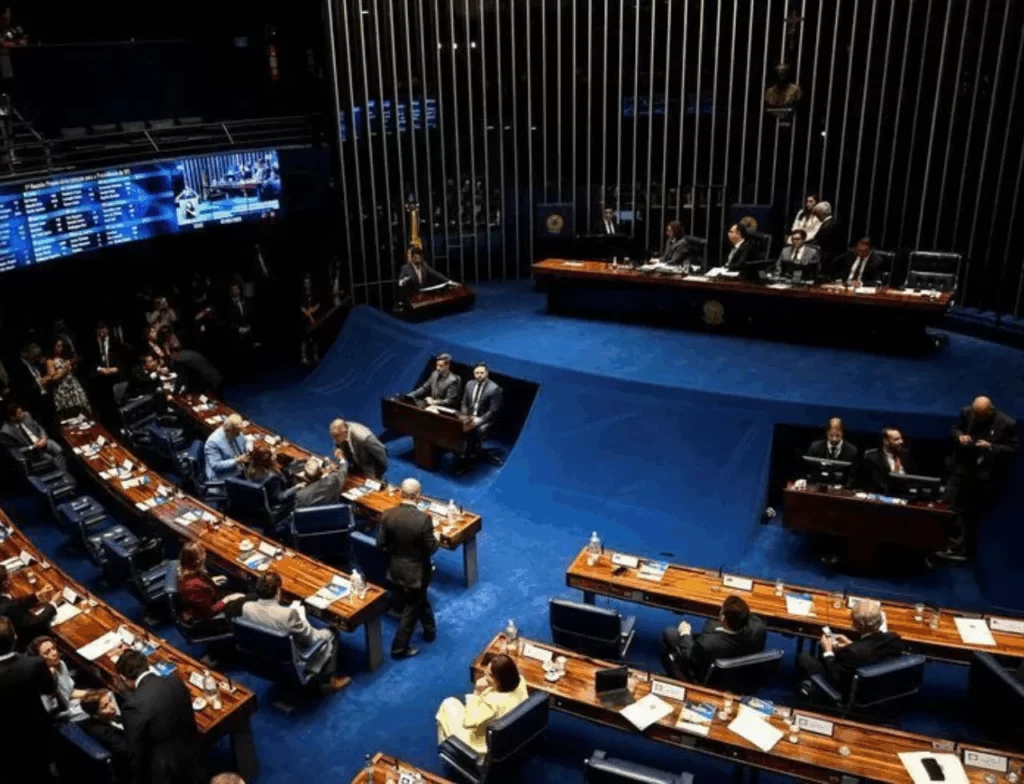 Congresso reage após decisão do STF e amplia pressão por limites ao Judiciário