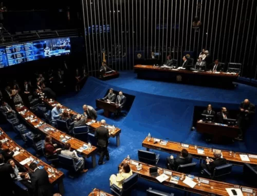 Congresso reage após decisão do STF e amplia pressão por limites ao Judiciário