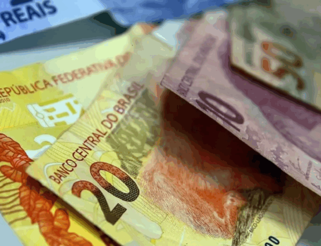 Salário mínimo de 2026 deve subir para R$ 1.621, segundo governo federal