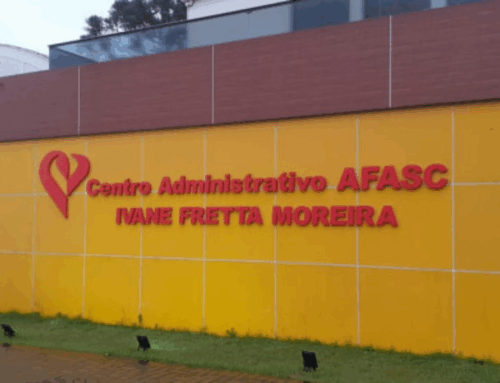 Justiça condena ex-servidora da Afasc e taxista por desvio de merenda em Criciúma