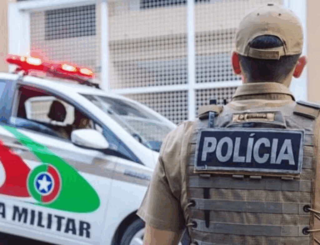 Mulher é presa por furto em loja no Centro de Tubarão