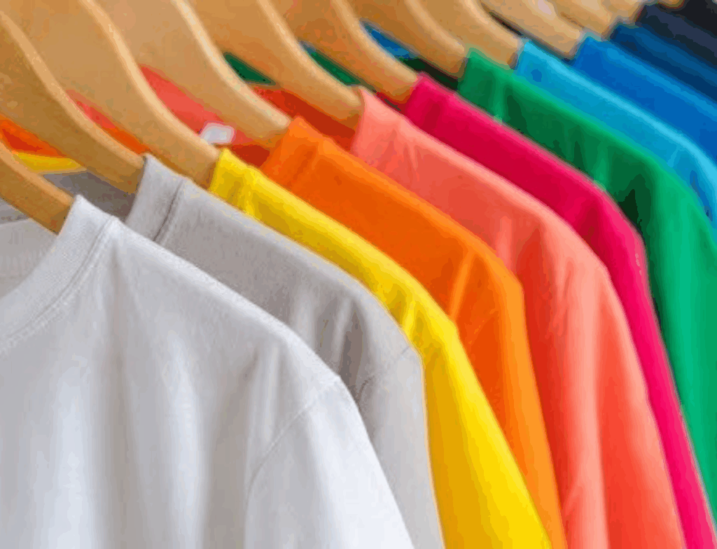 Ano-Novo 2026: veja as cores recomendadas para a virada e evite o branco