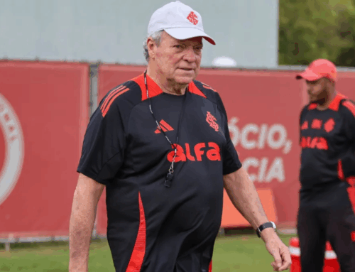 Abel Braga se desculpa após declaração homofóbica sobre camisa rosa do Internacional