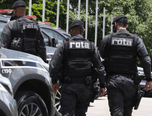 Homem que atropelou e arrastou ex-companheira por 1 km é baleado pela Polícia Militar