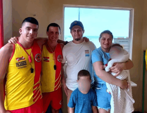 Bombeiro salva bebê de dois meses após engasgamento em praia de Jaguaruna