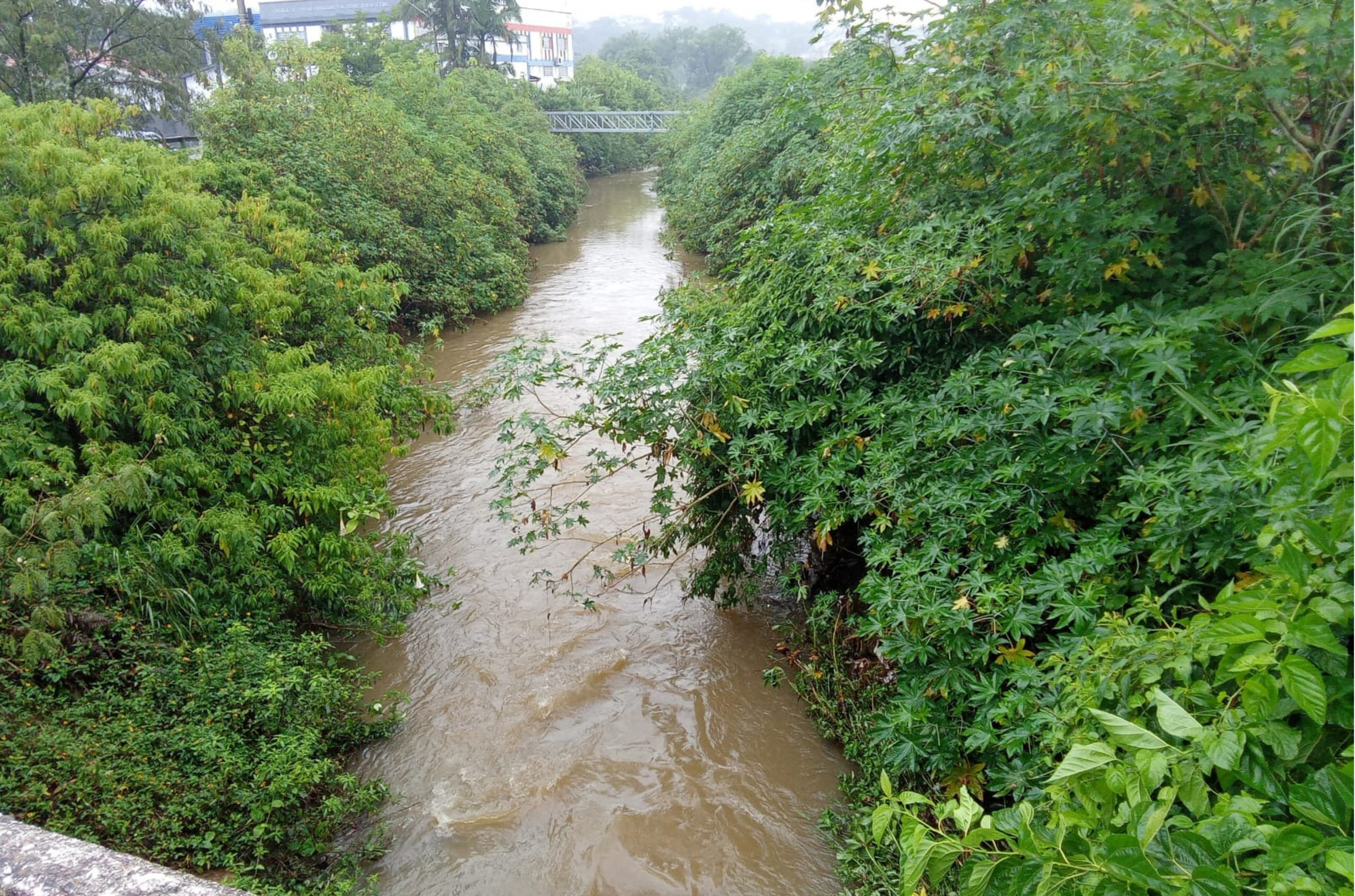 Defesa Civil monitora clima em Cocal do Sul e alerta para ventos de até 80 km/h