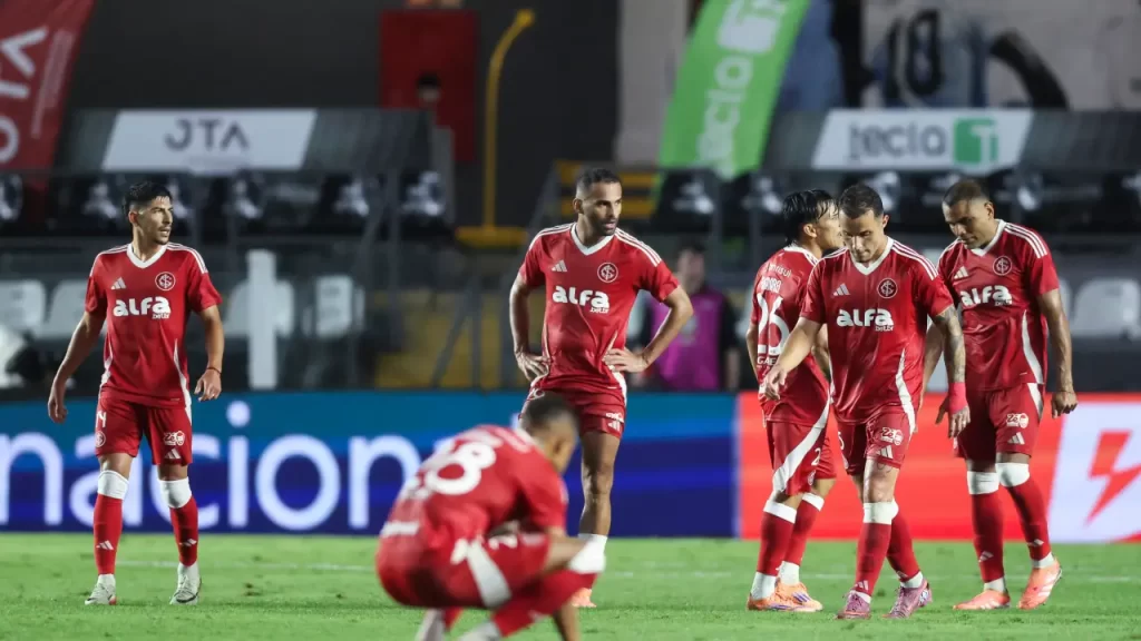 Derrota complica situação do Inter, que depende de combinação de resultados para evitar queda