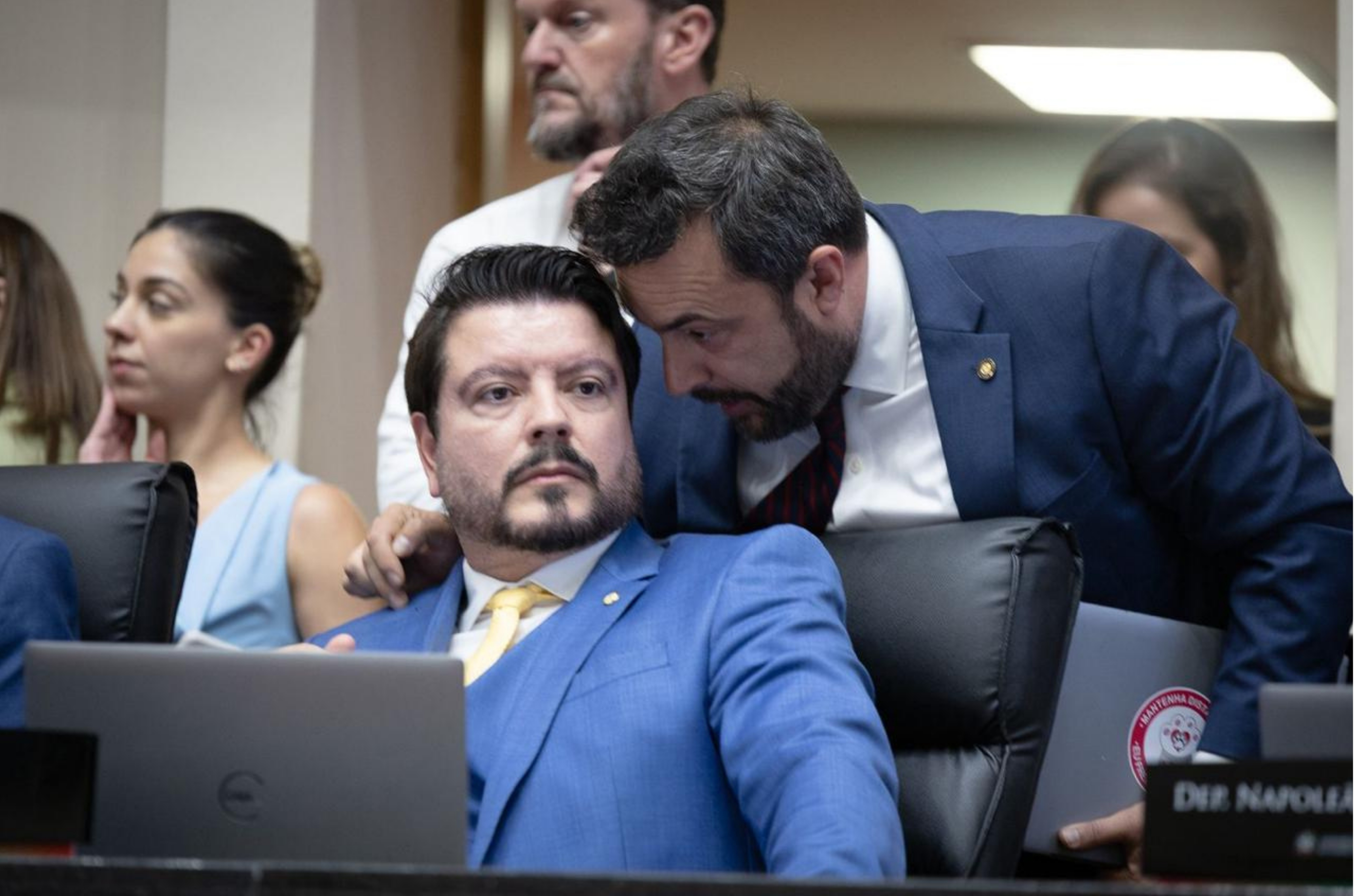 Disputa por divisas entre Laguna e Imbituba acirra embate político e expõe crise interna em Laguna