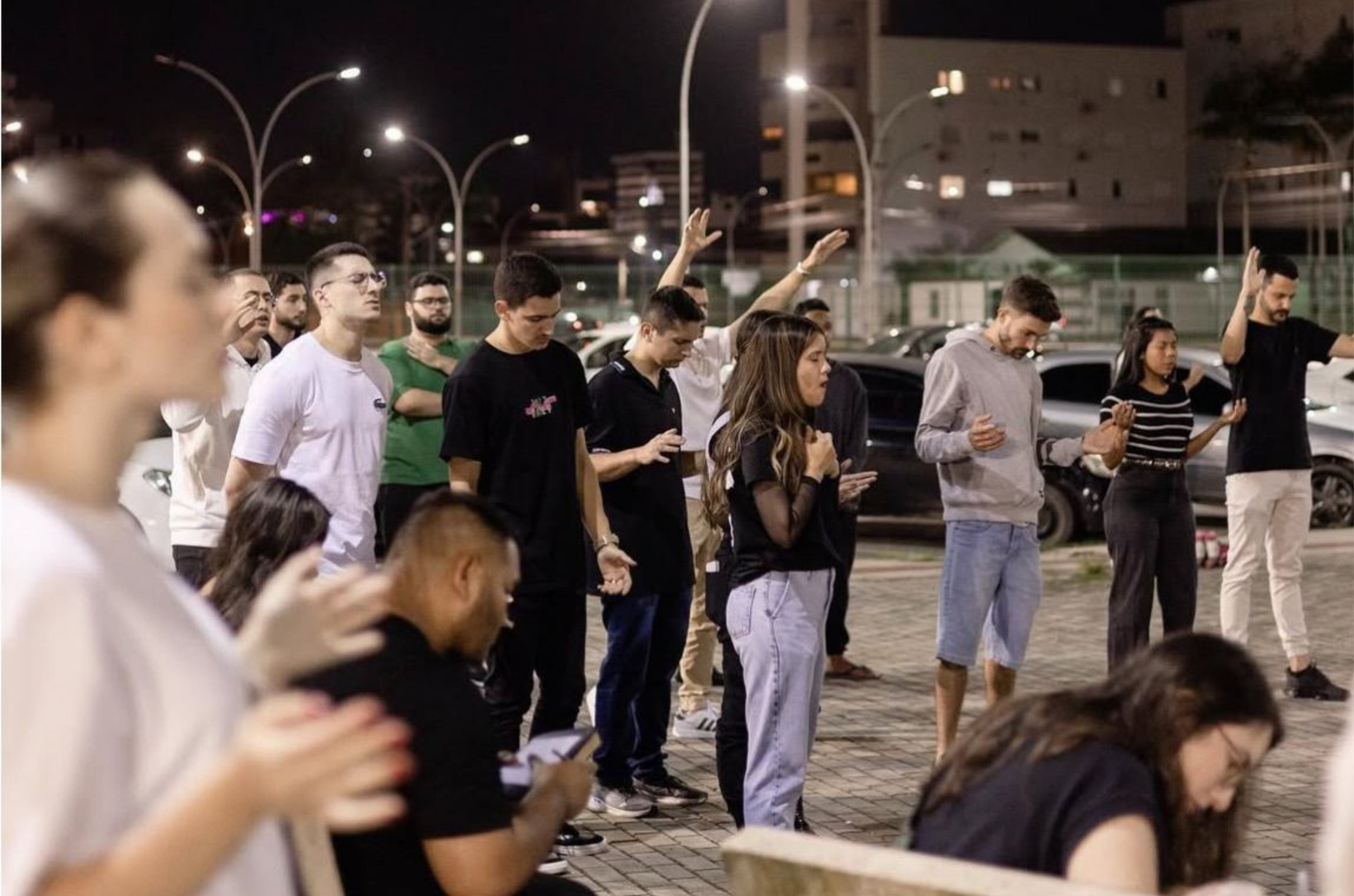 Igrejas de Tubarão se unem em culto, na Praça 7 de Setembro, nesta segunda (15)