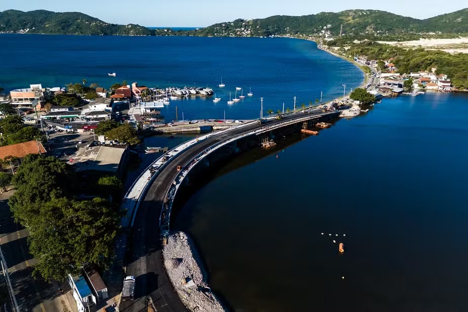 Iluminação cênica da nova ponte da Lagoa será acesa neste domingo