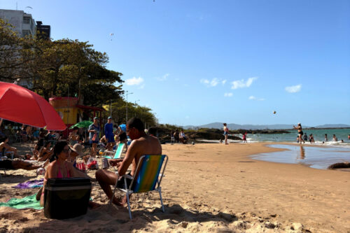 Itajaí intensifica fiscalizações nas praias até março de 2026