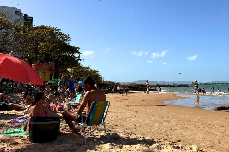Itajaí intensifica fiscalizações nas praias até março de 2026