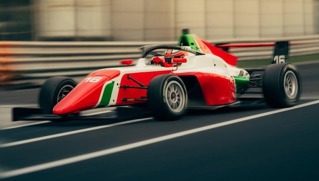 Jovem piloto de Florianópolis conquista vaga na Fórmula 4