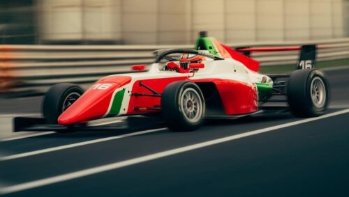 Jovem piloto de Florianópolis conquista vaga na Fórmula 4