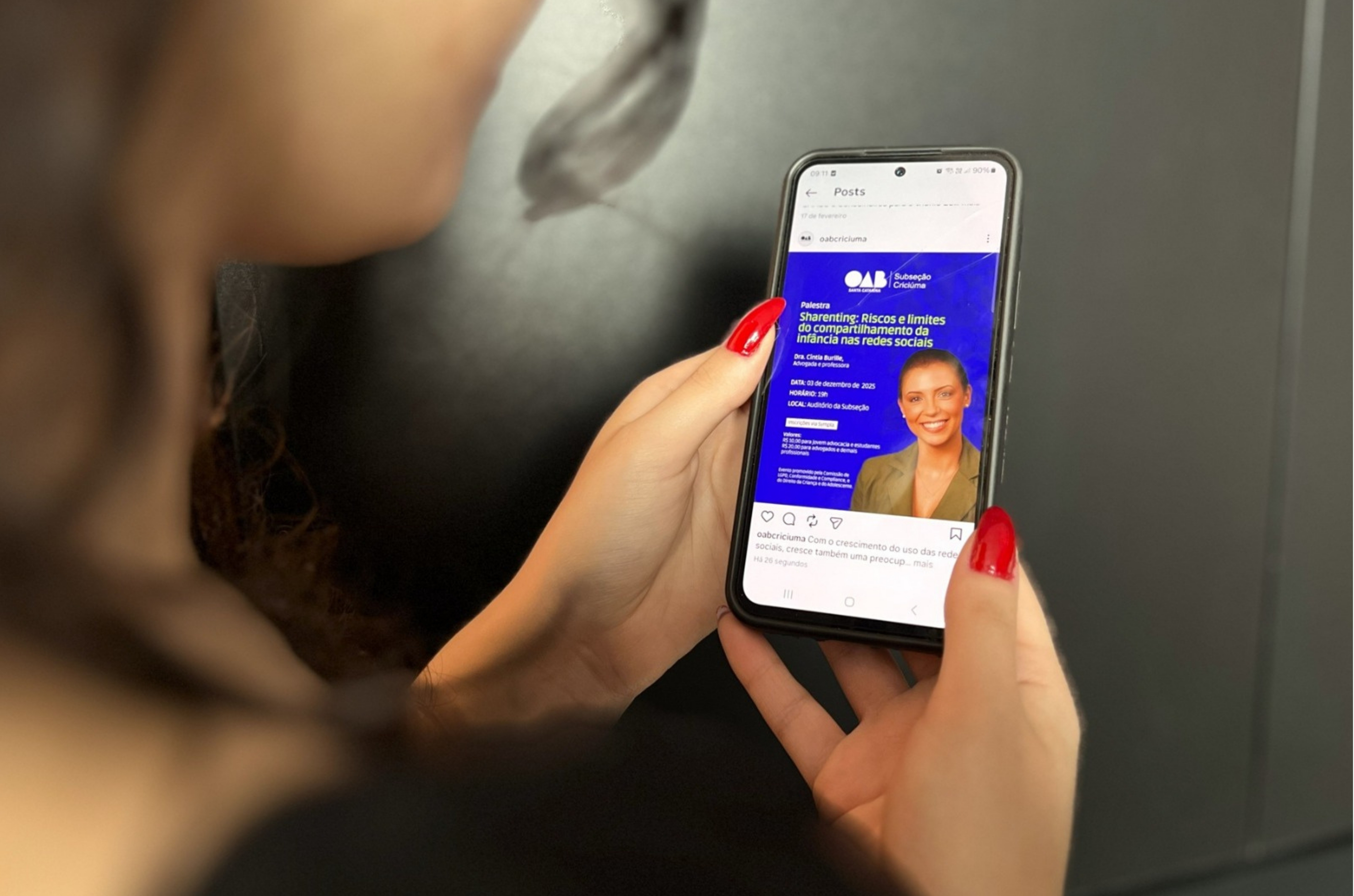 OAB Criciúma promove palestra sobre riscos da exposição infantil nas redes sociais