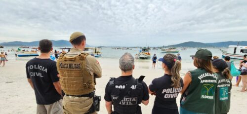 Operação “Ilha Legal” fiscaliza embarcações irregulares em Florianópolis