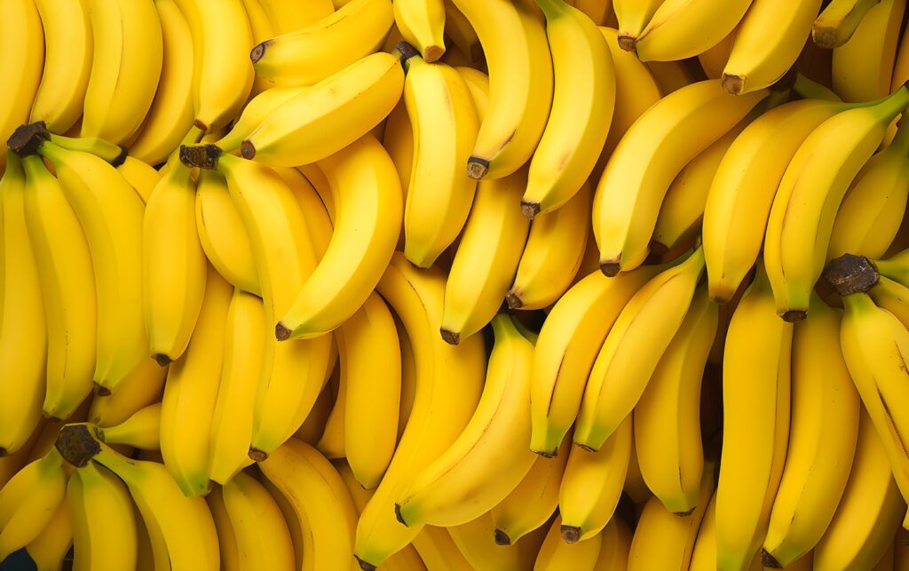 Por que a banana é aliada dos músculos e ossos após os 50 anos