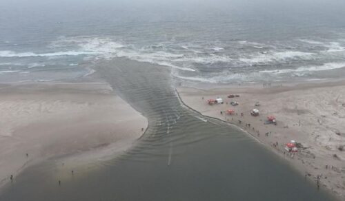 Prefeitura confirma abertura irregular da Barra de Ibiraquera em Imbituba