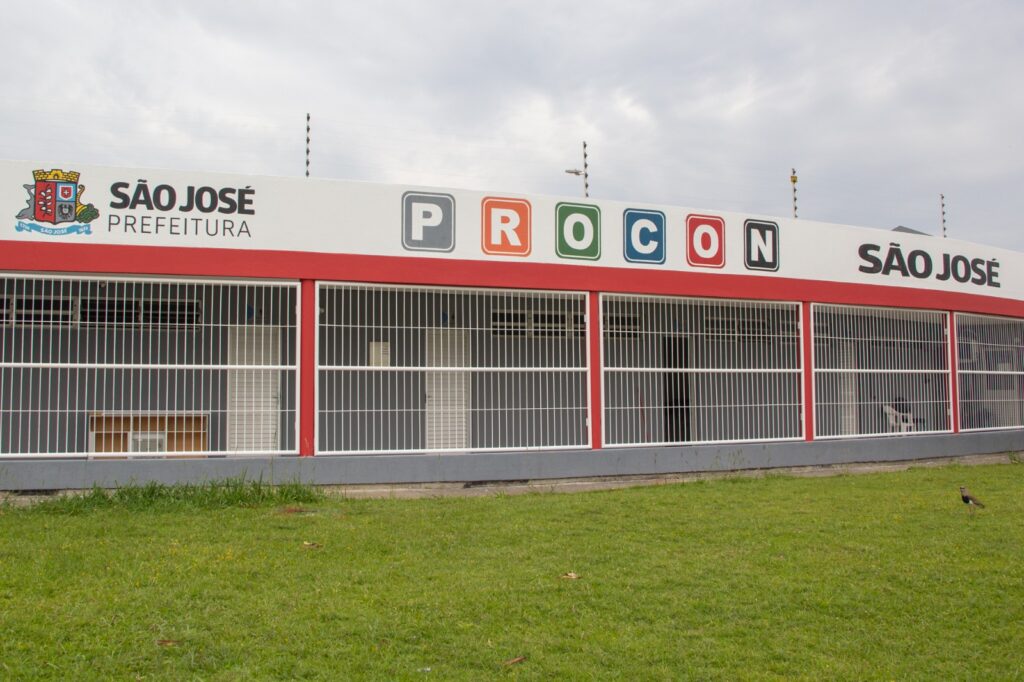 Procon de São José divulga orientações para compras e ceia de Natal