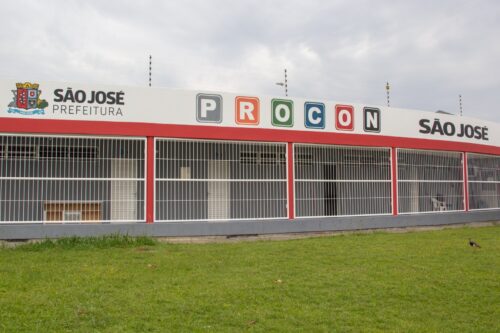 Procon de São José divulga orientações para compras e ceia de Natal