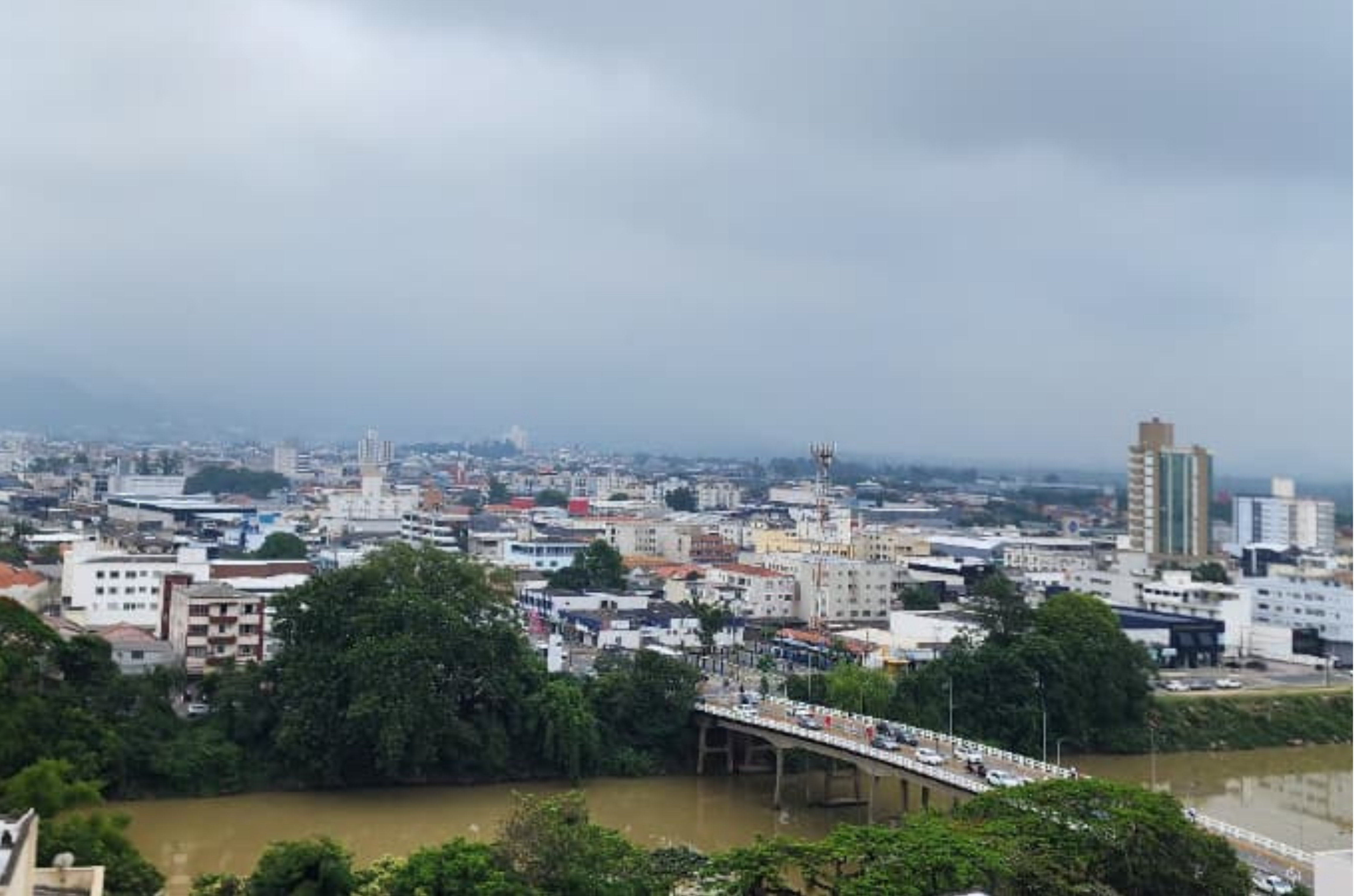 Risco de temporais segue alto em Santa Catarina nesta terça