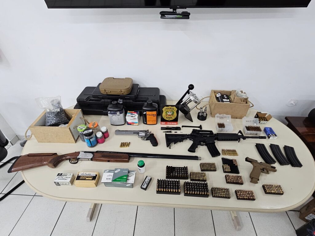 Supostos CACs são alvos de operação policial por tráfico ilegal de armas de fogo na região de Criciúma