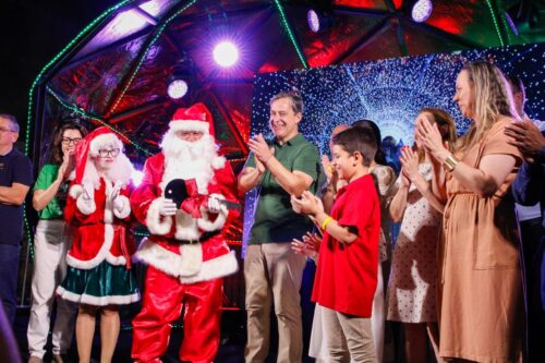 Abertura do “Natal do Centenário” reúne mais de 20 mil pessoas em Criciúma