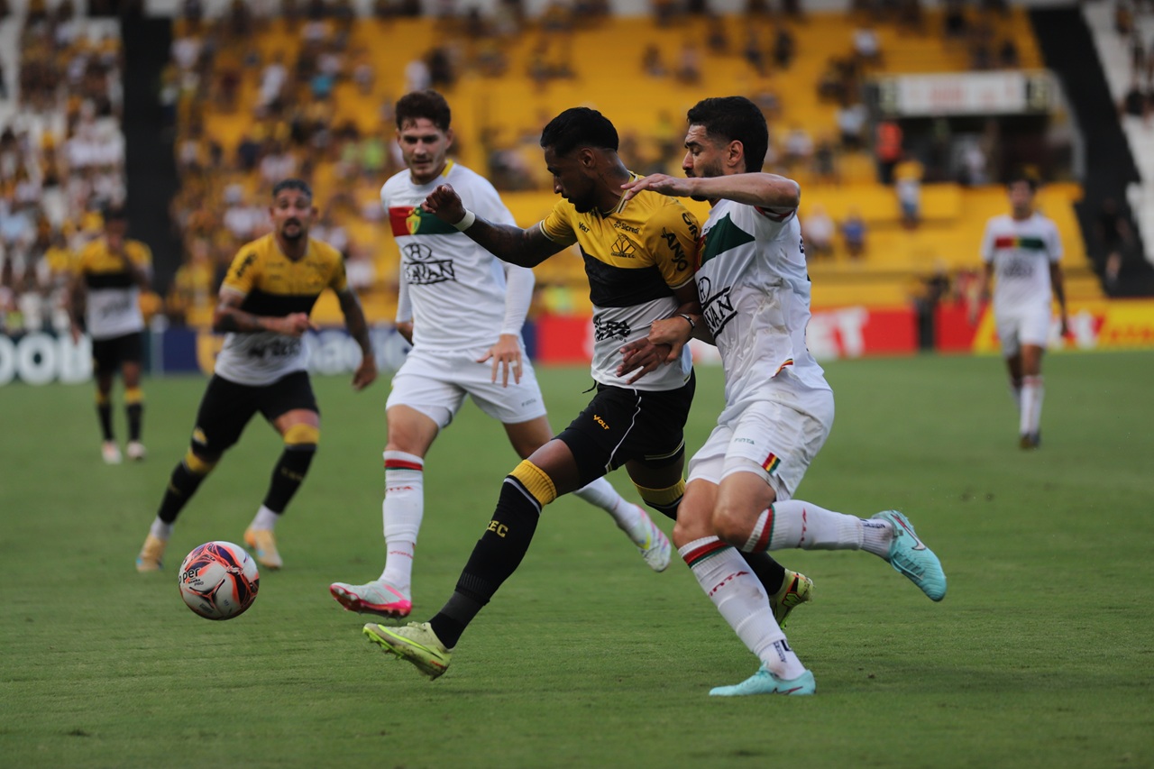 Criciúma e Brusque ficam no empate em partida de muitos gols pelo Catarinense 2026