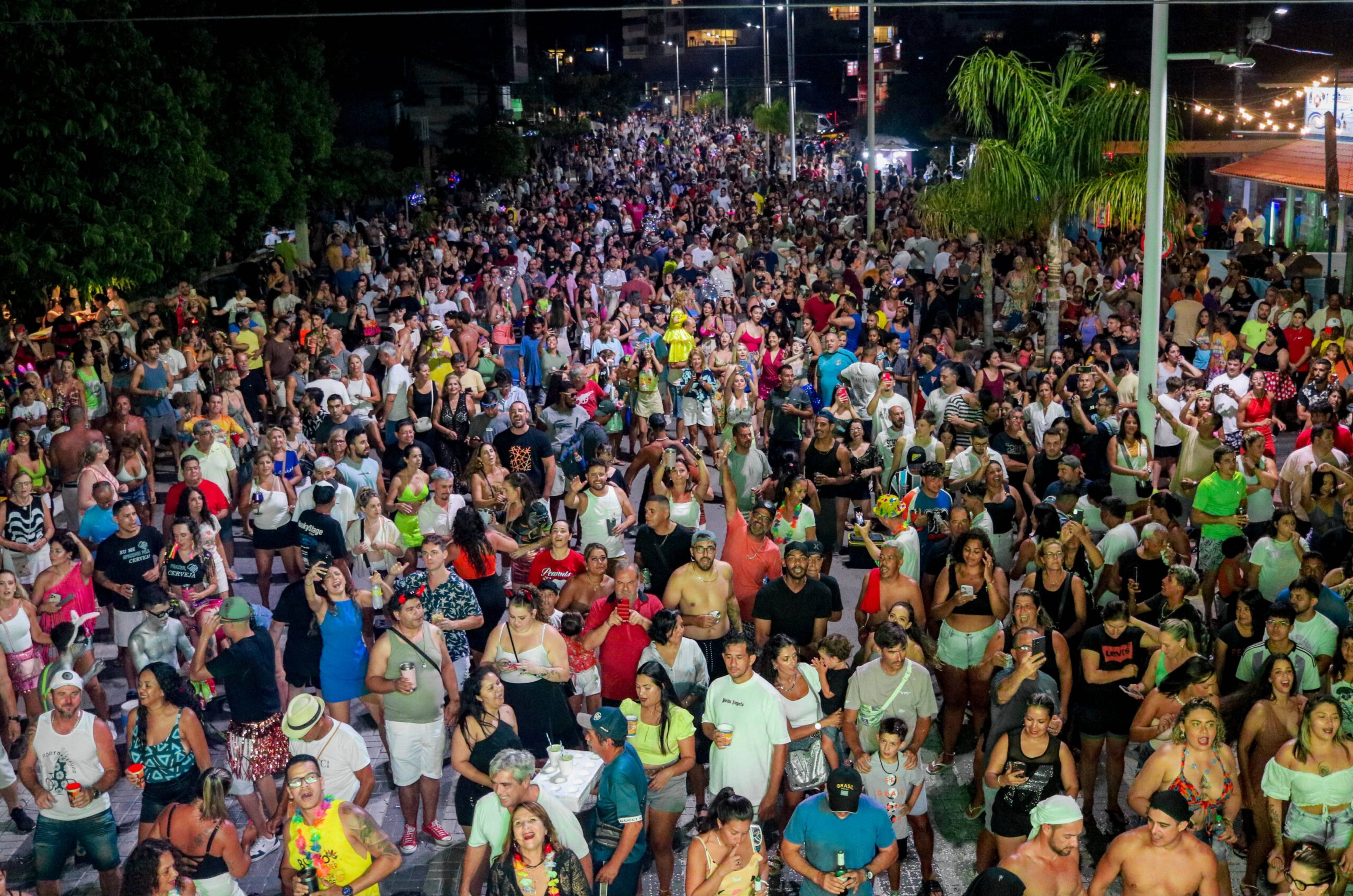 Bombinhas divulga programação do Carnaval 2026 com quatro dias de atrações