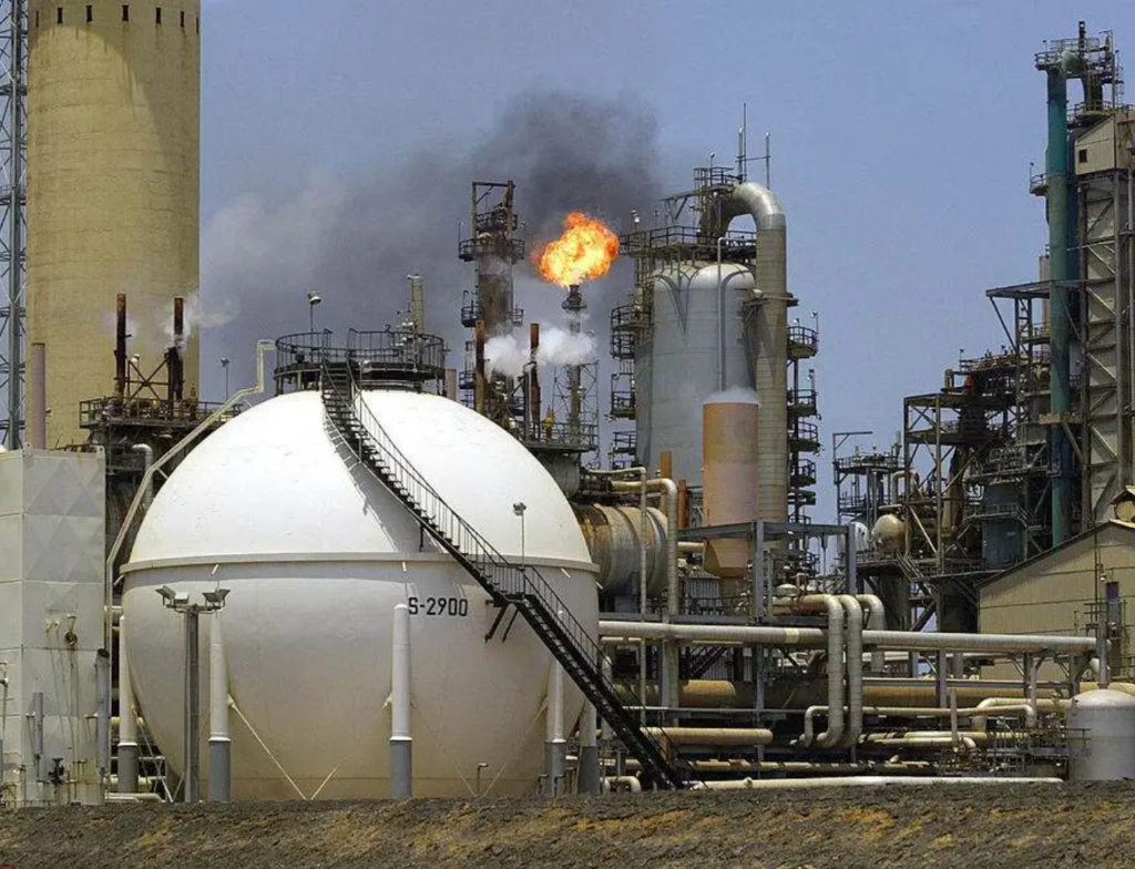 Governo Trump impõe condições à Venezuela para retomar produção de petróleo