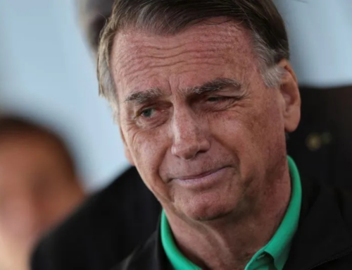 Bolsonaro deixa hospital após exames e retorna à Superintendência da PF
