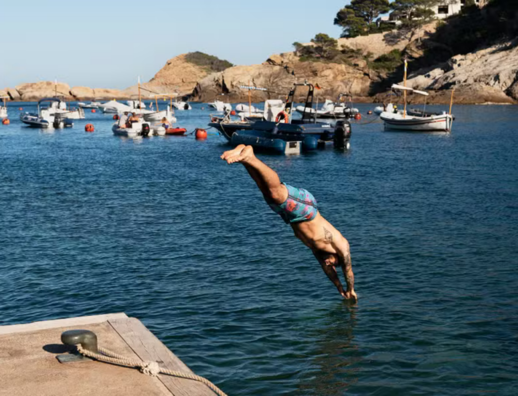 Campanha alerta para riscos de mergulho em águas rasas no verão